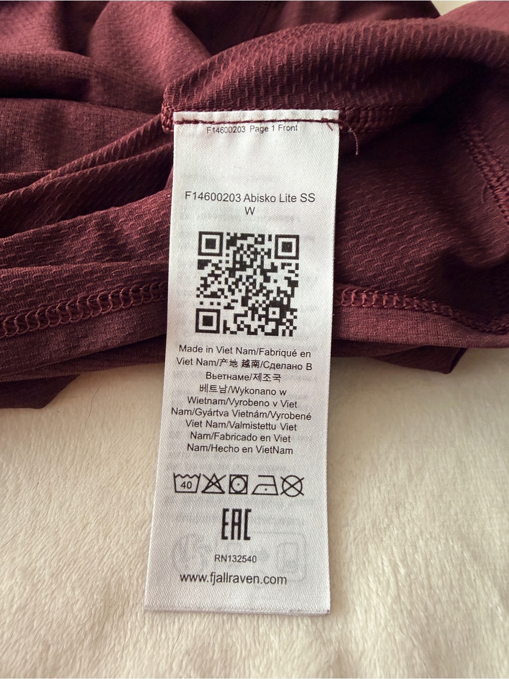 Fjallraven Women's Abisko Lite Short Sleeve T-Shirt - XS Maroon / Burgendy - Picture 8 of 8